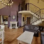 Haus Mit Fuenf Schlafzimmern Und Sauna By Interhome 度假居